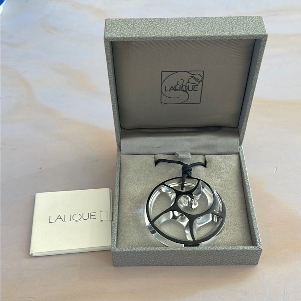 Lalique crystal Pendant
